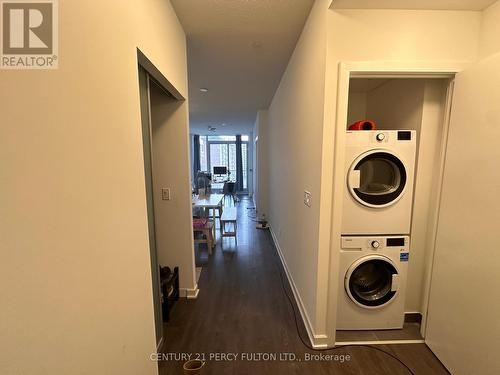 513 - 38 Forest Manor Road, Toronto, ON - Indoor Photo Showing Laundry Room