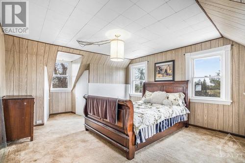 4010 Dunning Road, Ottawa, ON - Indoor Photo Showing Bedroom
