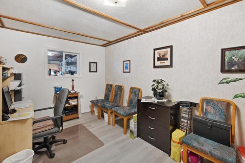 1176 Marshall Road, Castlegar, BC - Indoor Photo Showing Office