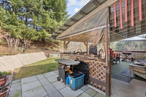 1176 Marshall Road, Castlegar, BC - Outdoor With Deck Patio Veranda