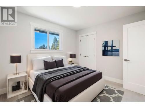 3960 June Springs Road, Kelowna, BC - Indoor Photo Showing Bedroom