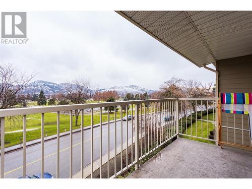 435 Franklyn Road Unit# 313, Kelowna, BC - Outdoor With Exterior