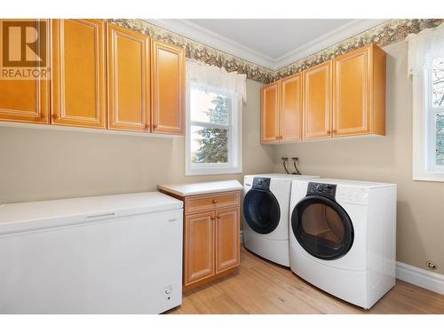 3638 Parri Road, Tappen, BC - Indoor Photo Showing Laundry Room