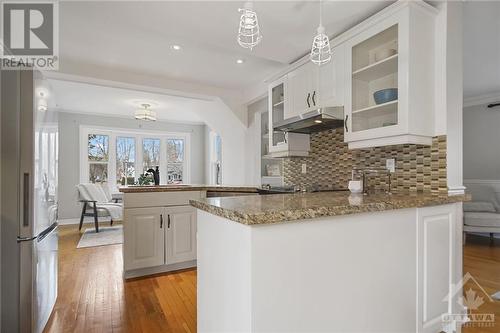 760 Lonsdale Road, Ottawa, ON - Indoor Photo Showing Kitchen With Upgraded Kitchen