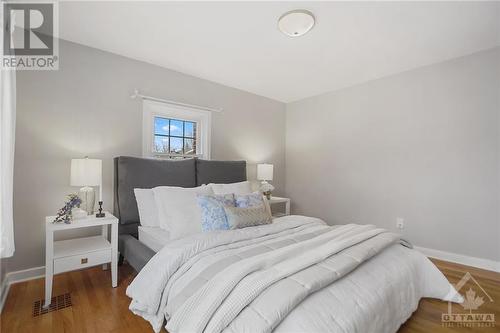 760 Lonsdale Road, Ottawa, ON - Indoor Photo Showing Bedroom