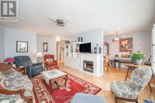 48 Townline Rd W, St. Catharines, ON - Indoor Photo Showing Living Room With Fireplace