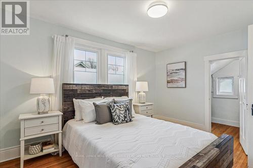 51 Hyde Park Ave, Hamilton, ON - Indoor Photo Showing Bedroom