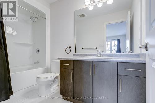 9541 Tallgrass Ave, Niagara Falls, ON - Indoor Photo Showing Bathroom