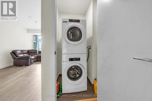 #805 -212 King William St, Hamilton, ON - Indoor Photo Showing Laundry Room