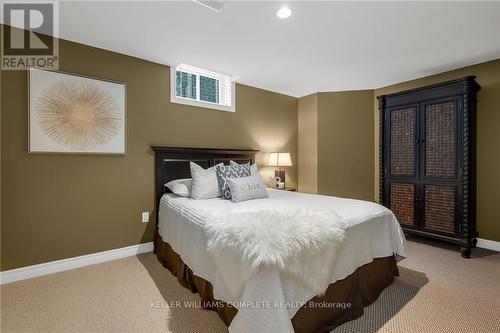 31 Ormerod Clse, Hamilton, ON - Indoor Photo Showing Bedroom