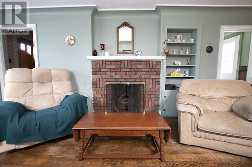 20 Tuckett St, Sault Ste. Marie, ON - Indoor Photo Showing Living Room With Fireplace