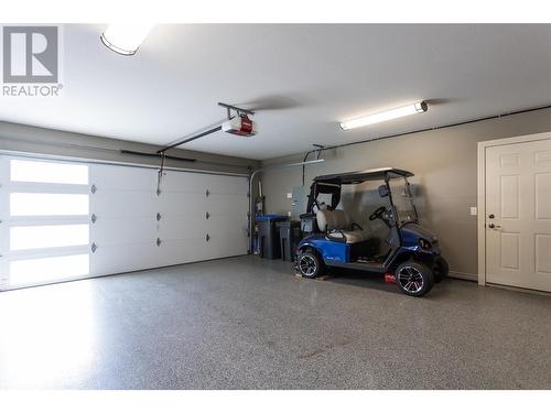 4480 Gallaghers Forest S, Kelowna, BC - Indoor Photo Showing Garage