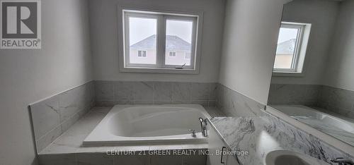 19 Gauley Drive, Centre Wellington, ON - Indoor Photo Showing Bathroom