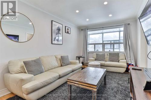 109 Bowie Ave, Toronto, ON - Indoor Photo Showing Living Room