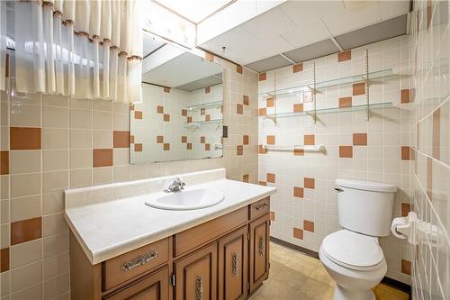 508 Sutherland Avenue, Welland, ON - Indoor Photo Showing Bathroom