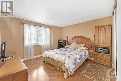2991 Old Highway 17 Road, Clarence-Rockland, ON - Indoor Photo Showing Bedroom