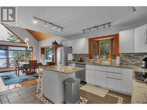 3813 Stones Bay Road, Fort St. James, BC - Indoor Photo Showing Kitchen With Upgraded Kitchen