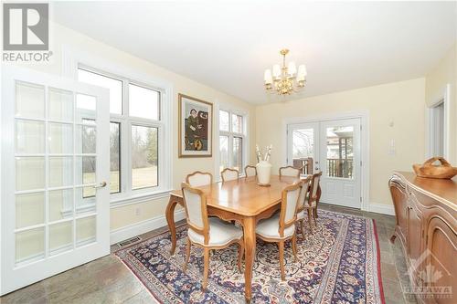 18 Marchbrook Circle, Ottawa, ON - Indoor Photo Showing Dining Room