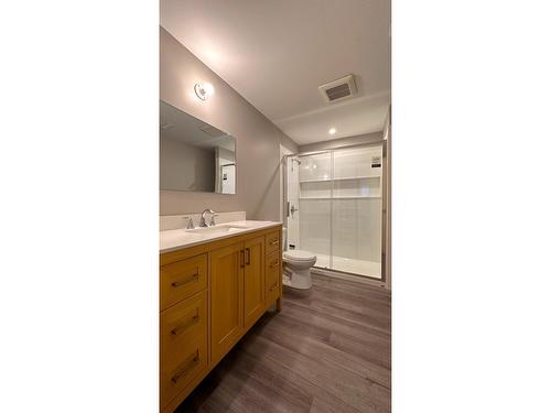 128 Sullivan Drive, Kimberley, BC - Indoor Photo Showing Bathroom