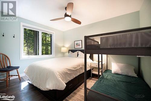 340 Healey Lake, Archipelago South, ON - Indoor Photo Showing Bedroom