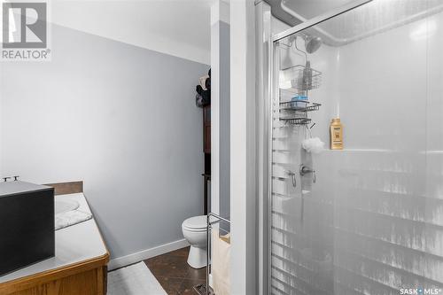 219 Flavelle Crescent, Saskatoon, SK - Indoor Photo Showing Bathroom