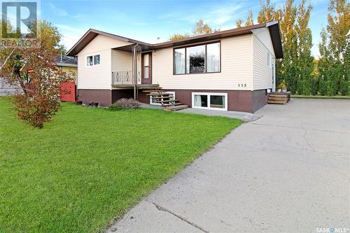 115 14Th Avenue Se, Swift Current, SK - Outdoor