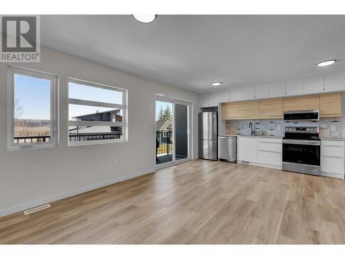 155 4393 Cowart Road, Prince George, BC - Indoor Photo Showing Kitchen