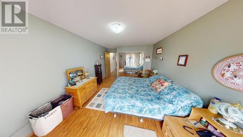 6416 Eden Road, 70 Mile House, BC - Indoor Photo Showing Bedroom