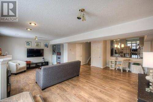 215A Inverhuron Crescent, Waterloo, ON - Indoor Photo Showing Living Room