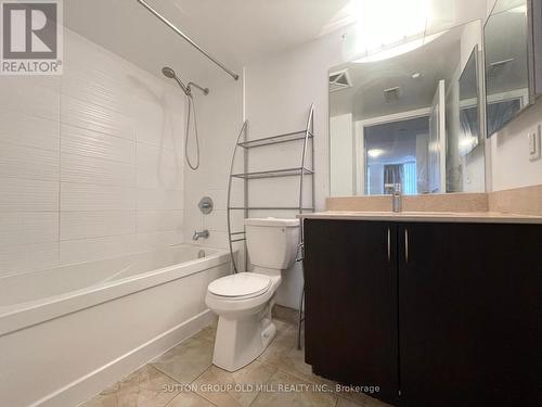 #927 -376 Highway 7  E, Richmond Hill, ON - Indoor Photo Showing Bathroom