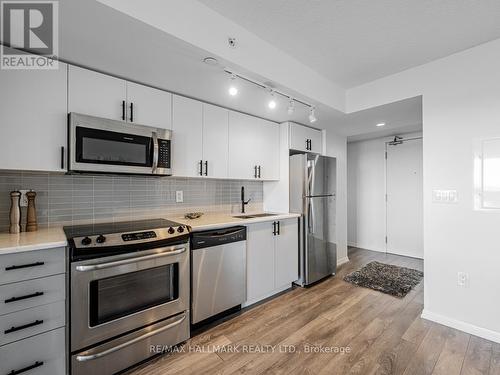 #304 -3091 Dufferin St, Toronto, ON - Indoor Photo Showing Kitchen With Stainless Steel Kitchen With Upgraded Kitchen