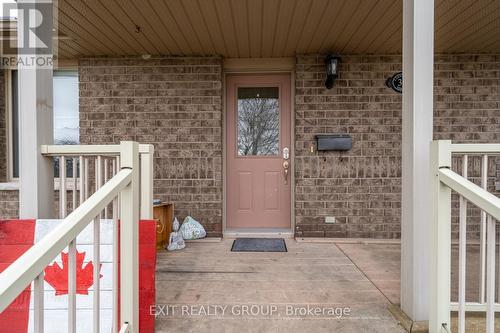 #B3 -37 Lakebreeze Crt, Prince Edward County, ON - Outdoor With Exterior
