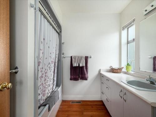 1695 Wall Beach Rd, Nanoose Bay, BC - Indoor Photo Showing Bathroom