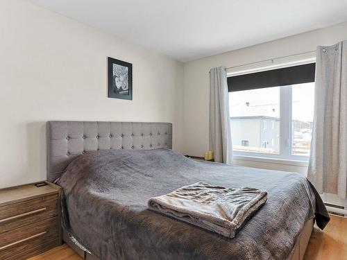 Master bedroom - 133 Rue Pierre-Dionne, Salaberry-De-Valleyfield, QC - Indoor Photo Showing Bedroom