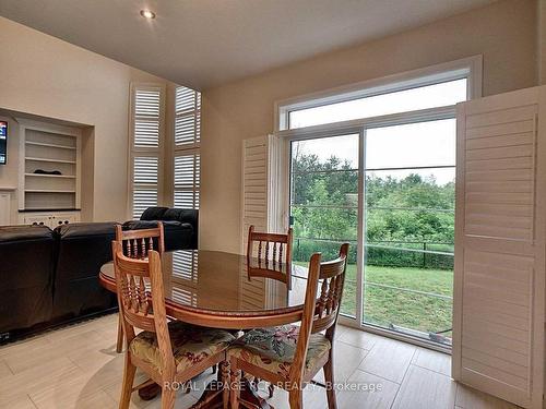 75 Dr. George Burrows Pkwy E, Georgina, ON - Indoor Photo Showing Dining Room