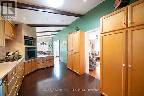 86 Pleasant Ridge Rd, Brantford, ON - Indoor Photo Showing Kitchen