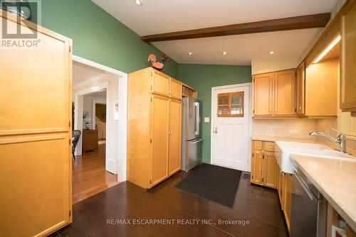86 Pleasant Ridge Rd, Brantford, ON - Indoor Photo Showing Kitchen