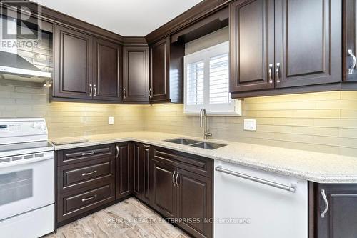 4679 Rosebush Rd, Mississauga, ON - Indoor Photo Showing Kitchen With Double Sink