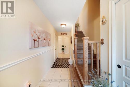 7542 Clubview Lane, Niagara Falls, ON - Indoor Photo Showing Other Room
