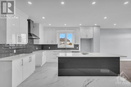 6931 Notre Dame Street, Ottawa, ON - Indoor Photo Showing Kitchen With Upgraded Kitchen