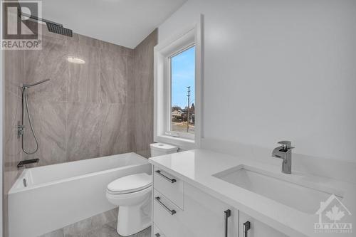 6931 Notre Dame Street, Ottawa, ON - Indoor Photo Showing Bathroom