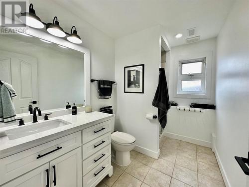 11158 Dakota Road, Lake Country, BC - Indoor Photo Showing Bathroom