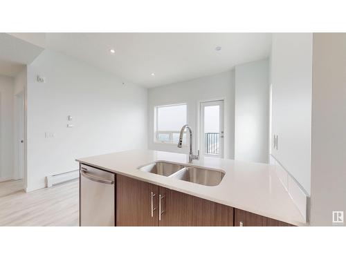 #2204 9009 85 St Nw, Edmonton, AB - Indoor Photo Showing Kitchen With Double Sink
