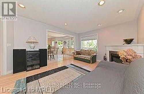 5121 Parkplace Circle, Mississauga, ON - Indoor With Fireplace