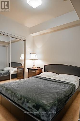 1701 - 14 York Street, Toronto, ON - Indoor Photo Showing Bedroom