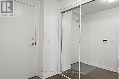 #1701 -14 York St, Toronto, ON - Indoor Photo Showing Other Room