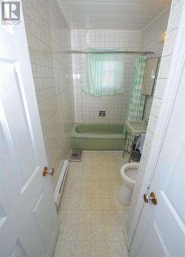 41 Swans Road, Placentia, NL - Indoor Photo Showing Bathroom