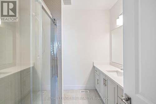 54 Beachwalk Crescent, Fort Erie, ON - Indoor Photo Showing Bathroom