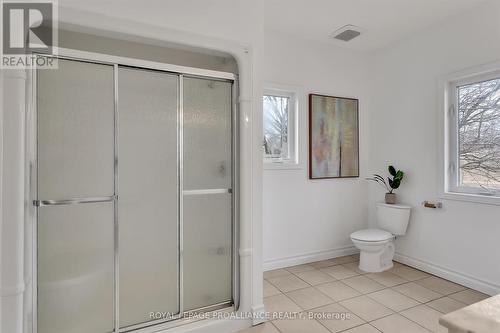 81 Glassford Road, Kawartha Lakes, ON - Indoor Photo Showing Bathroom
