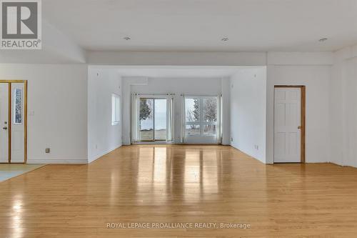 81 Glassford Rd, Kawartha Lakes, ON - Indoor Photo Showing Other Room